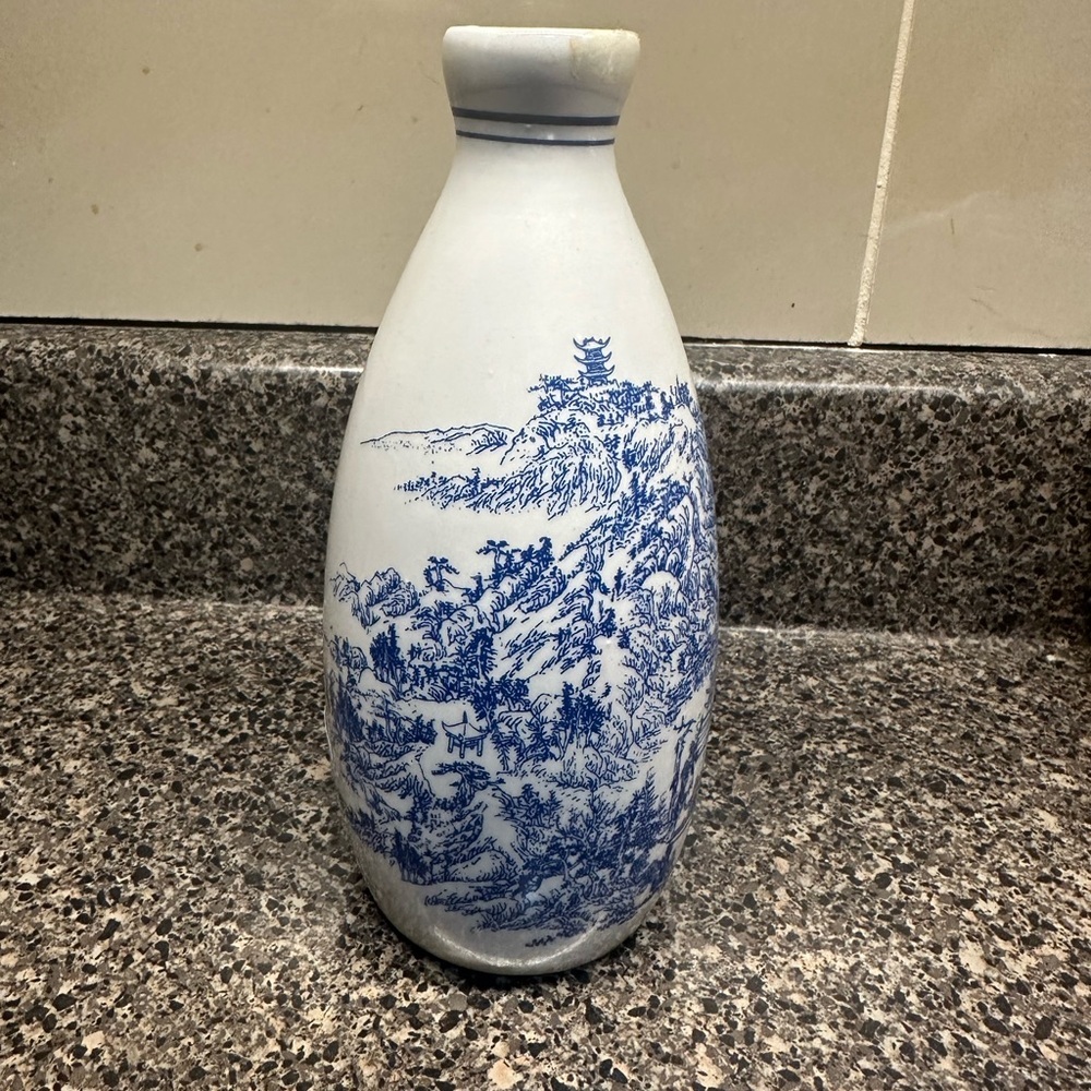 Vintage Porcelain Handpainted Blue White Sake Wine Bottle Vase